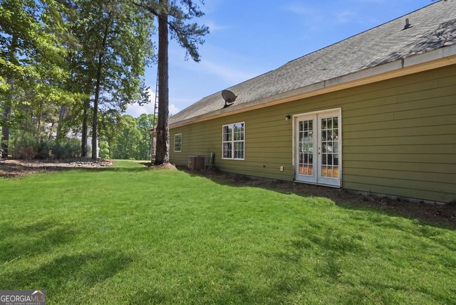 8 Landcaster Place, Oxford, GA 30054
