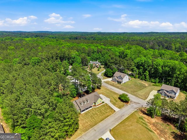 8 Landcaster Place, Oxford, GA 30054