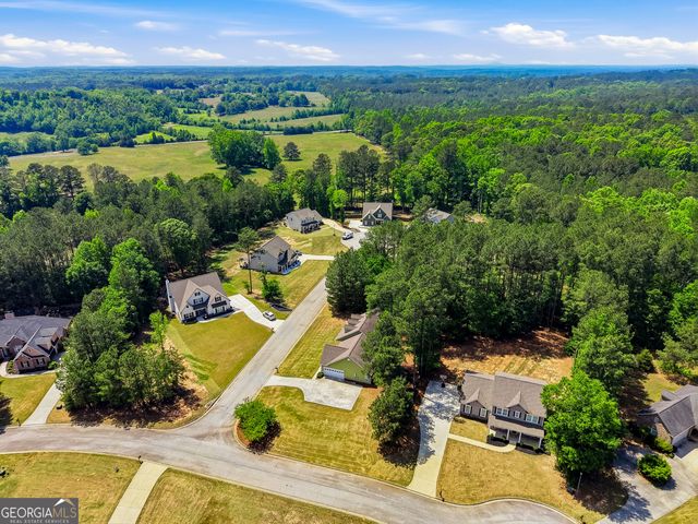 8 Landcaster Place, Oxford, GA 30054