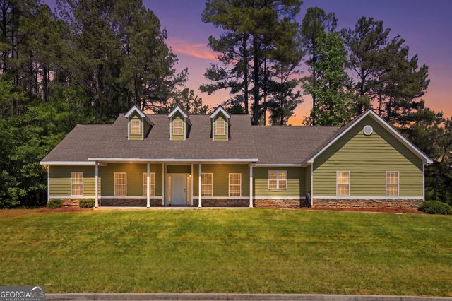 8 Landcaster Place, Oxford, GA 30054