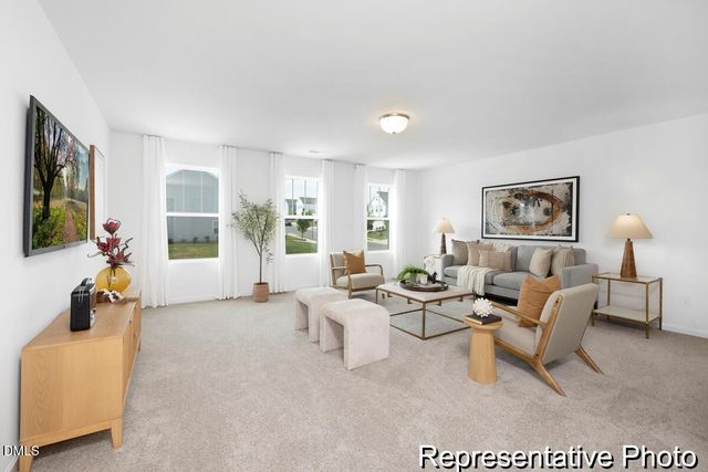 127 S Mule Way 105, Benson, NC 27504