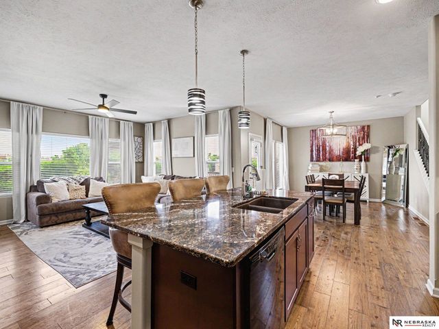 10515 S 110th Street, Papillion, NE 68046