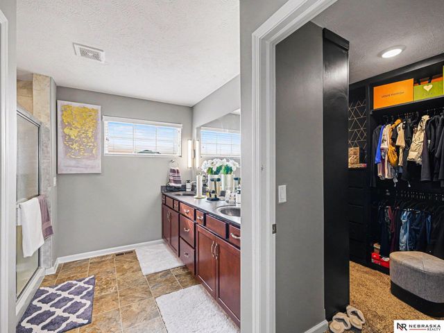 10515 S 110th Street, Papillion, NE 68046