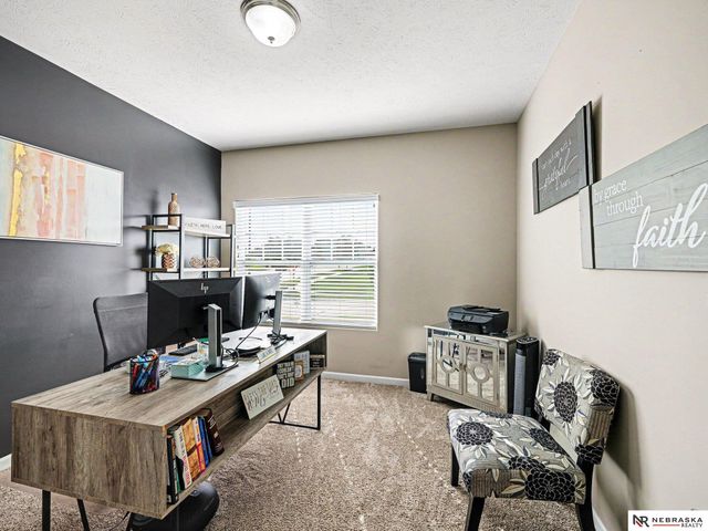 10515 S 110th Street, Papillion, NE 68046