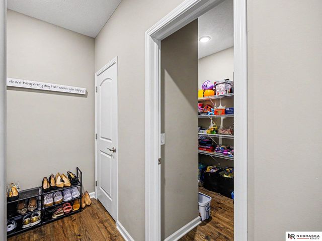 10515 S 110th Street, Papillion, NE 68046
