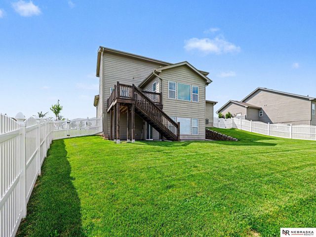 10515 S 110th Street, Papillion, NE 68046
