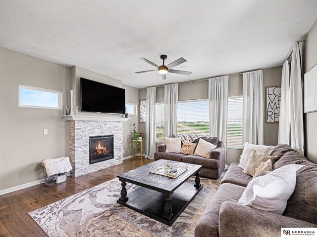 10515 S 110th Street, Papillion, NE 68046