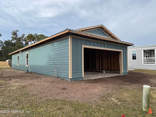 149 LAKE MARGO Drive, Satsuma, FL 32189