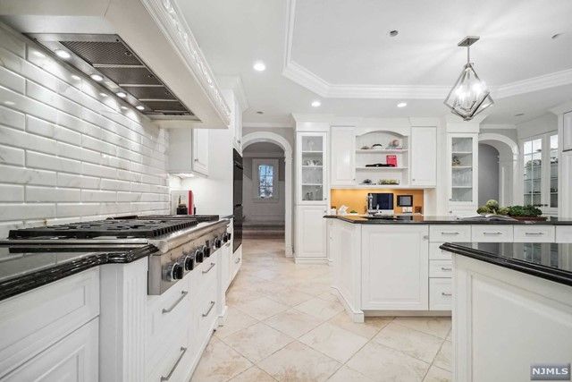 121 Churchill Road, Tenafly, NJ 07670