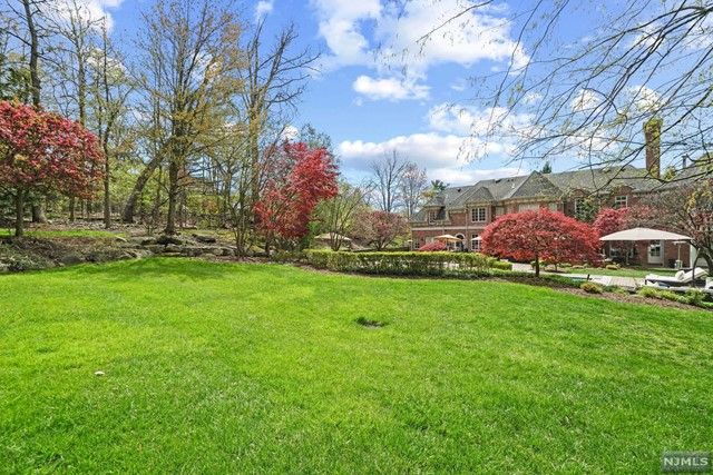 121 Churchill Road, Tenafly, NJ 07670
