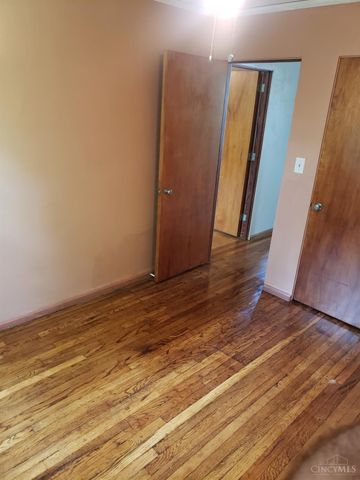 65 Drummond Street, Greenhills, OH 45218