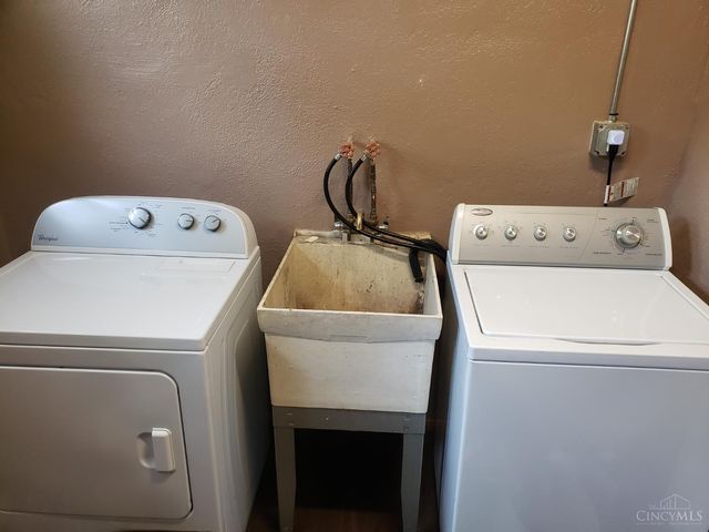 65 Drummond Street, Greenhills, OH 45218