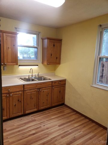 65 Drummond Street, Greenhills, OH 45218