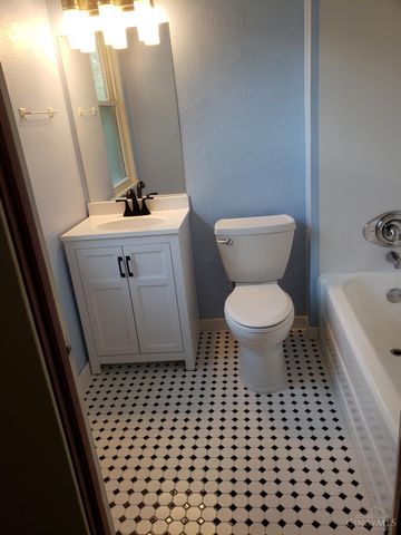 65 Drummond Street, Greenhills, OH 45218