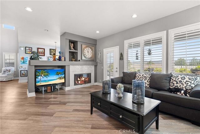 8805 E Crestview, Anaheim Hills, CA 92808