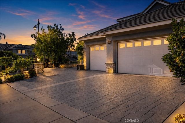 8805 E Crestview, Anaheim Hills, CA 92808
