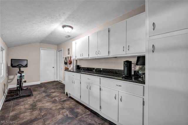 23111 Lincolnshire Drive, Bay Village, OH 44140