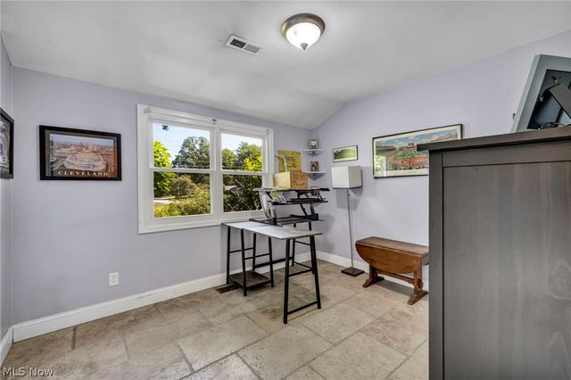 23111 Lincolnshire Drive, Bay Village, OH 44140