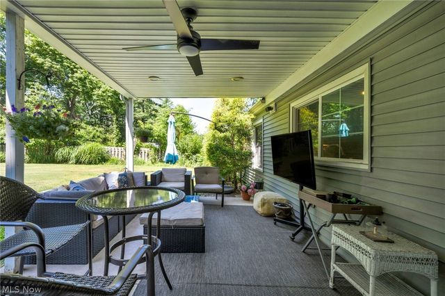 23111 Lincolnshire Drive, Bay Village, OH 44140