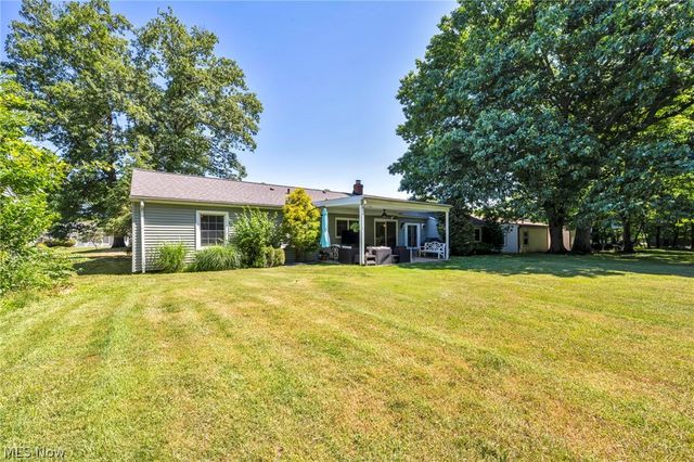 23111 Lincolnshire Drive, Bay Village, OH 44140