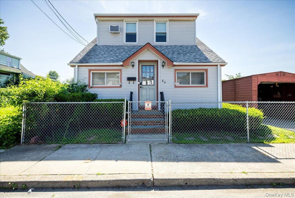 86 Gotham Avenue, Elmont, NY 11003