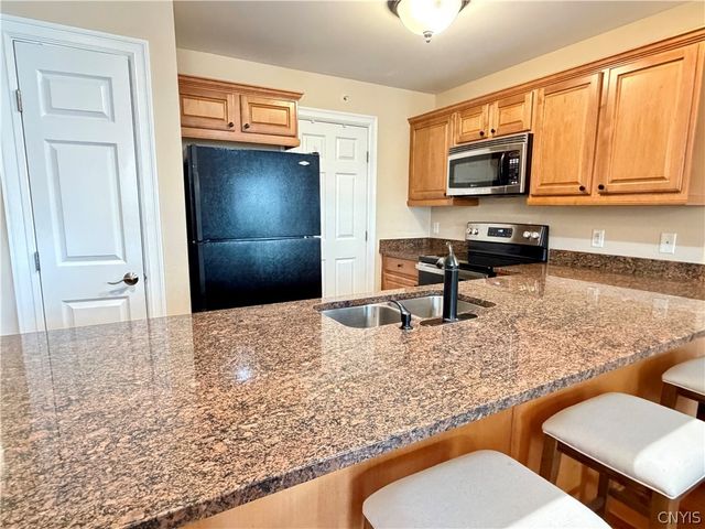 28 Maple Street 103, Marcellus, NY 13108