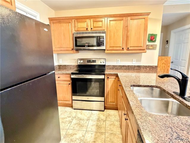 28 Maple Street 103, Marcellus, NY 13108