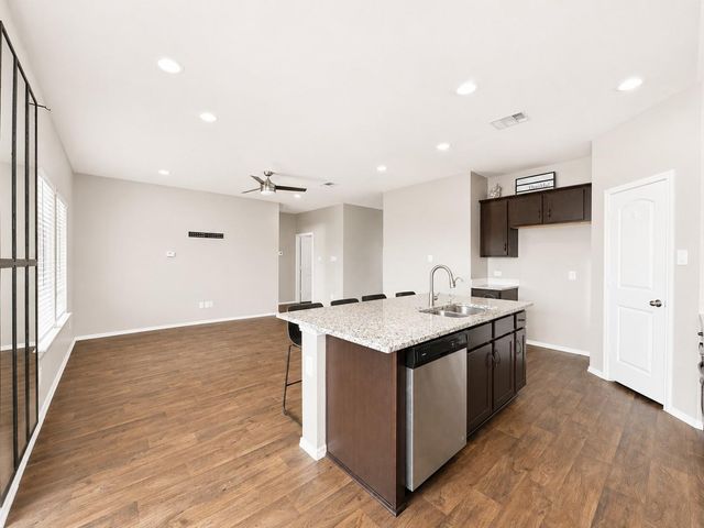 8203 Tamarind Lane, Baytown, TX 77521