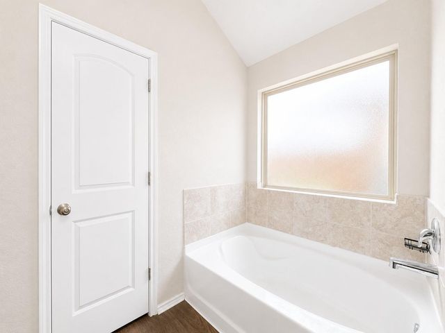 8203 Tamarind Lane, Baytown, TX 77521
