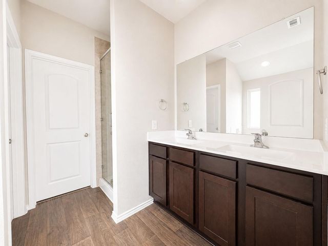 8203 Tamarind Lane, Baytown, TX 77521
