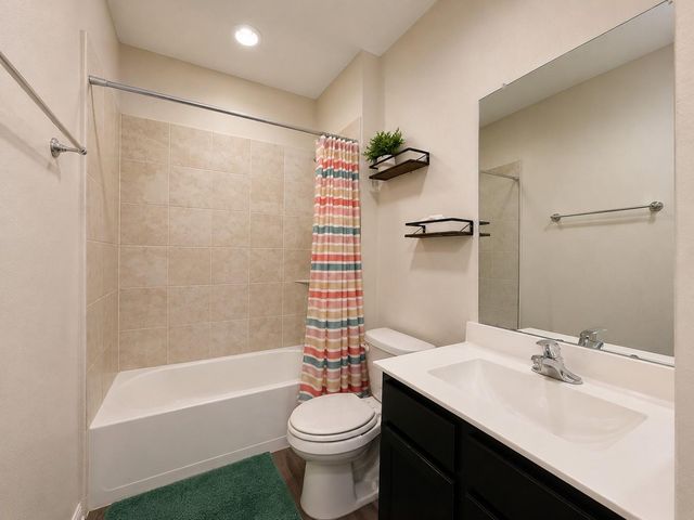 8203 Tamarind Lane, Baytown, TX 77521