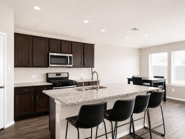 8203 Tamarind Lane, Baytown, TX 77521
