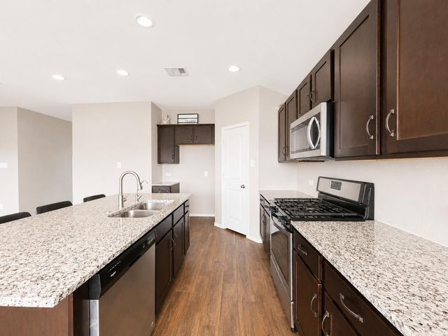 8203 Tamarind Lane, Baytown, TX 77521
