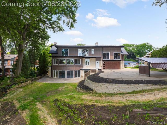 44429 Harmony Lane, Belleville, MI 48111