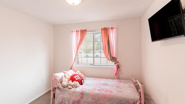 11 Rodgers Drive, Los Lunas, NM 87031