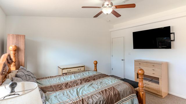 11 Rodgers Drive, Los Lunas, NM 87031