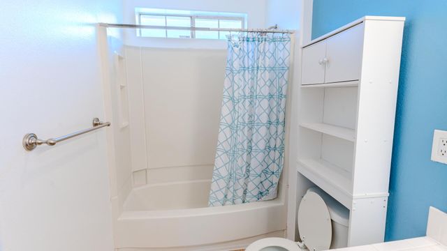 11 Rodgers Drive, Los Lunas, NM 87031