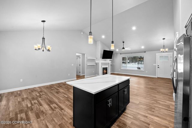 6988 E Lone Wolf Court, Wasilla, AK 99654