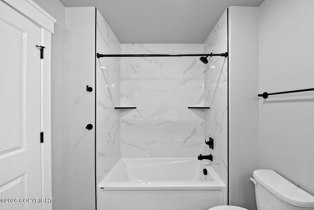 6988 E Lone Wolf Court, Wasilla, AK 99654