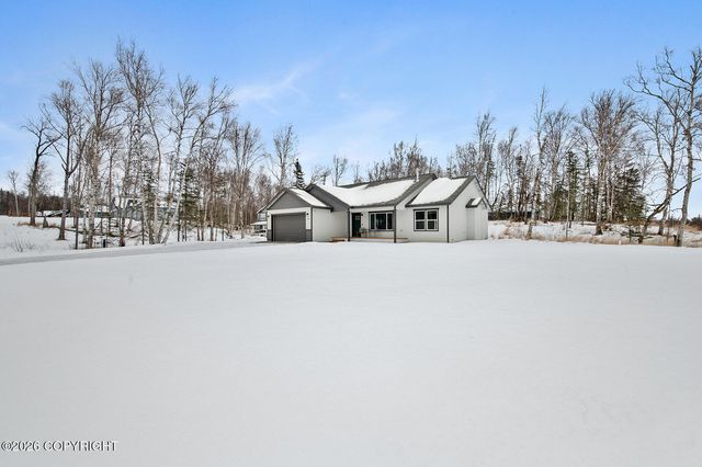 6988 E Lone Wolf Court, Wasilla, AK 99654