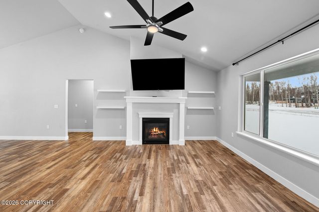 6988 E Lone Wolf Court, Wasilla, AK 99654