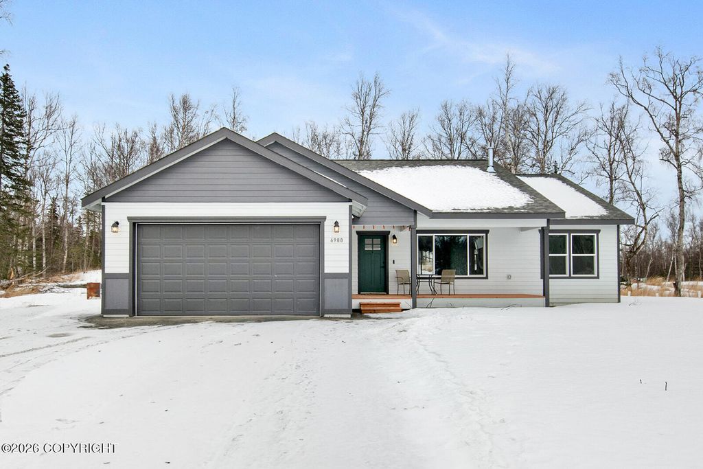 6988 E Lone Wolf Court, Wasilla, AK 99654