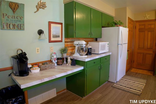 1065 Horton Road, Muskegon, MI 49445