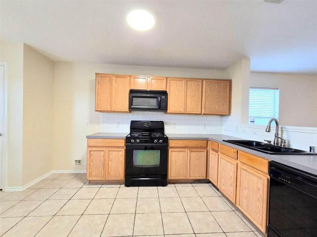 29527 Evergreen Hills Drive, Spring, TX 77386