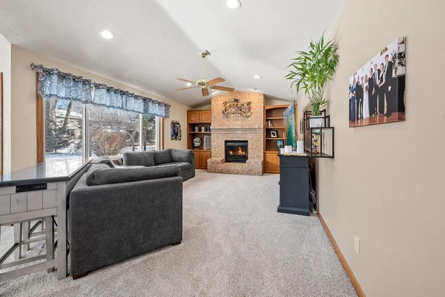 201 SWISS MEADOW LANE, Green Bay, WI 54302