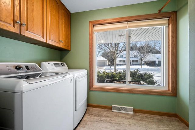 201 SWISS MEADOW LANE, Green Bay, WI 54302