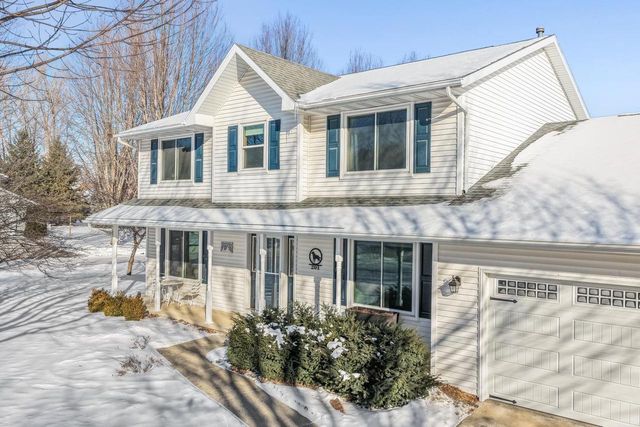 201 SWISS MEADOW LANE, Green Bay, WI 54302