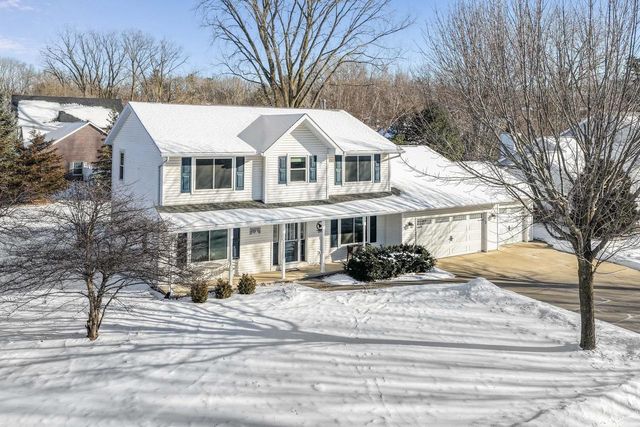 201 SWISS MEADOW LANE, Green Bay, WI 54302