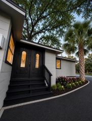 1221 E DR MARTIN LUTHER KING JR BOULEVARD, Tampa, FL 33603