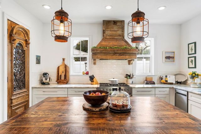 516 SW Camden Avenue, Stuart, FL 34994